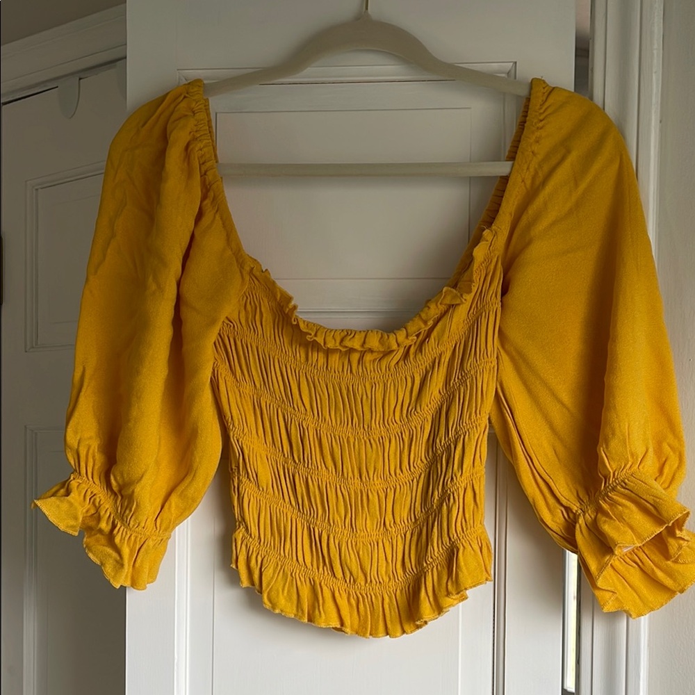 NWOT UO Yellow smocked blouse with square neck puff sleeves